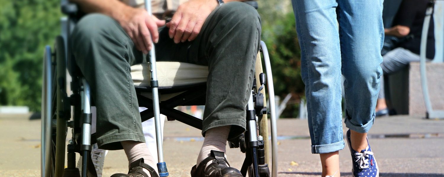 wheelchair-1629490_1920